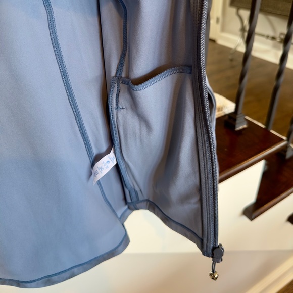 QUEENIEKE Athletic Jacket - Picture 5 of 8